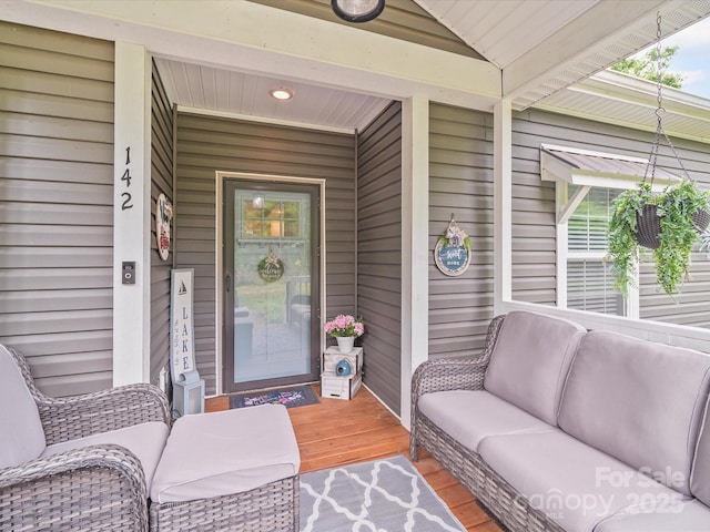 142 Hickory Rd, Lexington, NC 27292 - property entrance featuring an outdoor hangout area