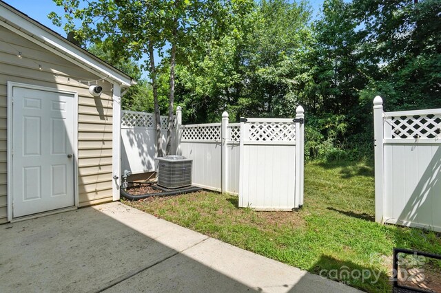 529 River Park Rd, Belmont, NC 28012 - view of yard with a patio
