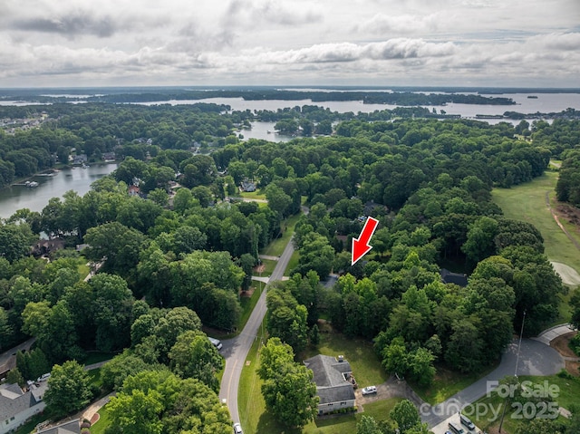 7988 Golf Course Dr N, Denver, NC 28037 - aerial view of property's location featuring a large body of water