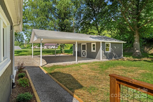 790 W Tate St, Marion, NC 28752 - photo 27
