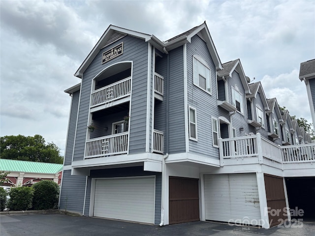 508 N Graham St Unit N, Charlotte, NC 28202 - view of side of property with a balcony and a garage