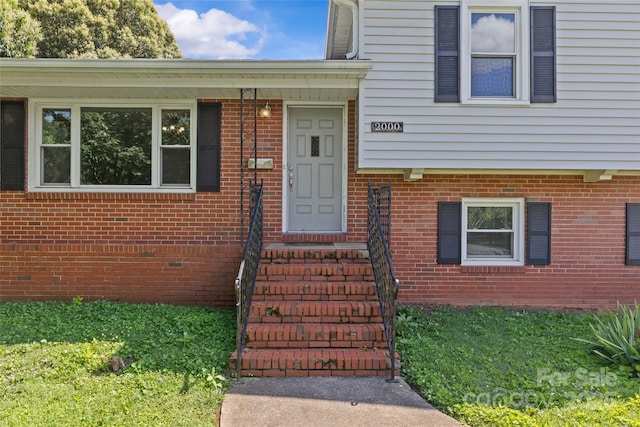 2000 Townsend Ave, Charlotte, NC 28205 - property entrance with brick siding