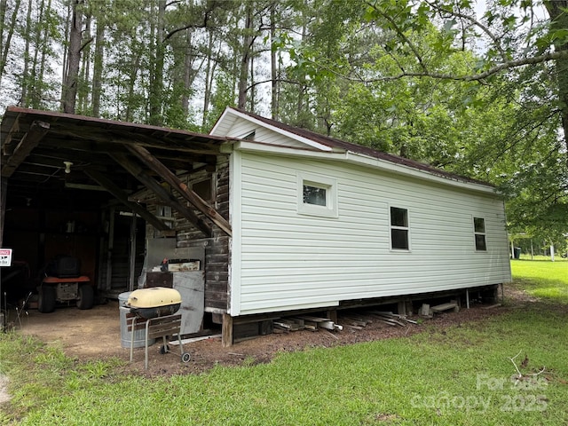 2350 Grubb Ferry Rd, Salisbury, NC 28144 - view of side of home with a lawn