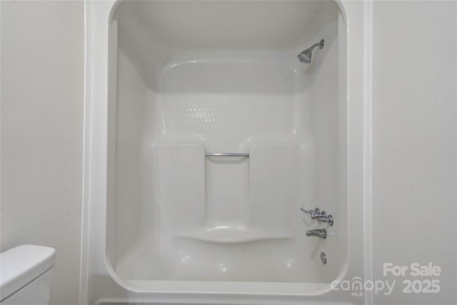 238 Lincoln Dr, Forest City, NC 28043 - full bath featuring toilet and  shower combination