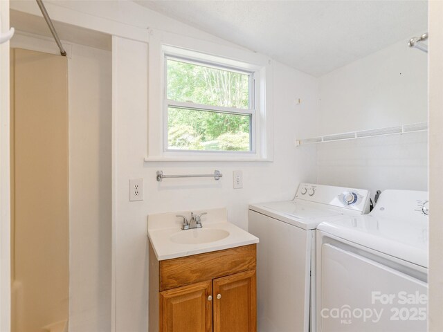 34 Lockhart Rd, Tryon, NC 28782 - washroom featuring washer and dryer