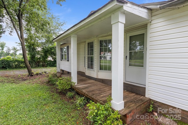 200 Southwood Park Rd, Mooresville, NC 28117 - view of side of property featuring a yard