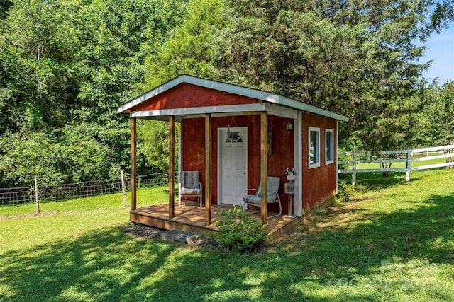 5425 Creek Run Ct, Kings Mountain, NC 28086 - view of outdoor structure with a fenced backyard and a wooded view