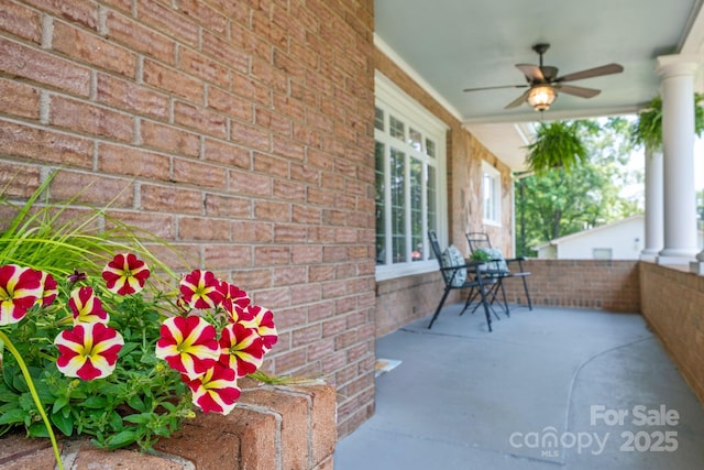 318 W Peeler St, Salisbury, NC 28146 - porch with ceiling fan