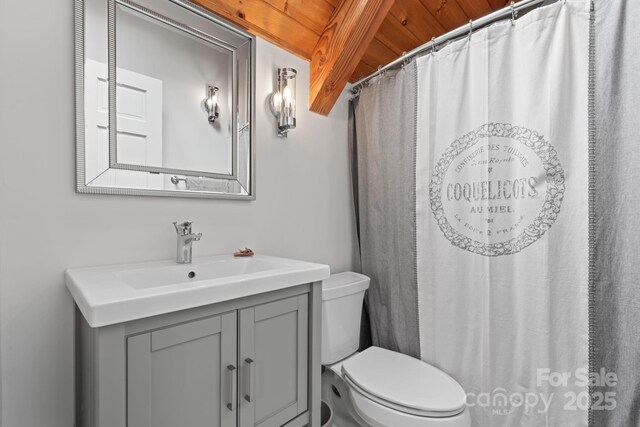 891 Crescent Trl Unit 273, Highlands, NC 28741 - full bath featuring vanity and curtained shower
