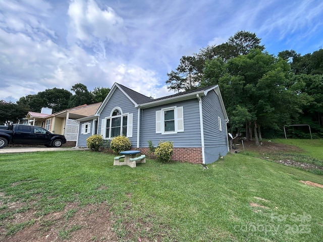 7401 Merrily Ln, Charlotte, NC 28214 - view of front of home featuring a front lawn