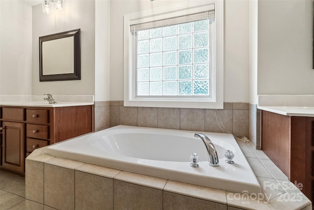 1812 Mill Chase Ln, Waxhaw, NC 28173 - full bath featuring vanity and a bath