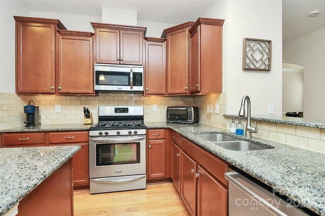 6961 Liverpool Ct, Fort Mill, SC 29707 - photo 18