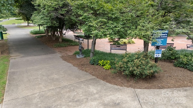 1011 Westbrook Dr Unit A, Charlotte, NC 28202 - view of property's community