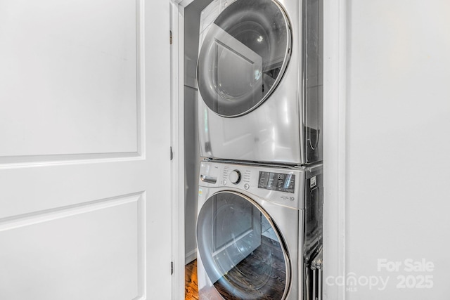 99 Little Oak St, Canton, NC 28716 - laundry room featuring stacked washing machine and dryer