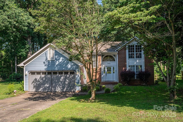 10925 Lassen Ct, Charlotte, NC 28214 - photo 1