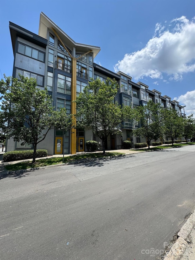 514 W 10th St Unit 403, Charlotte, NC 28202 - photo 2