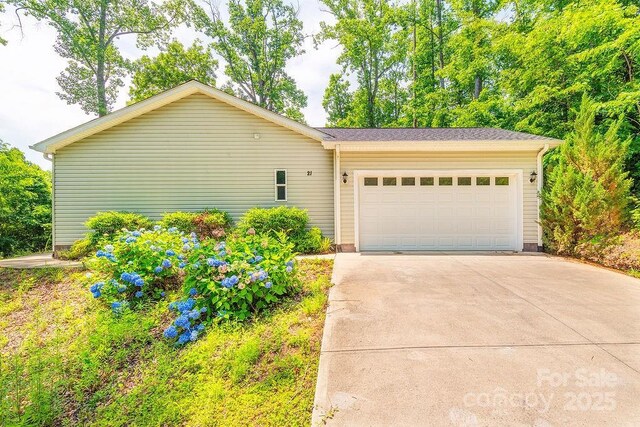 21 Luther Woods Dr, Candler, NC 28715 - photo 25