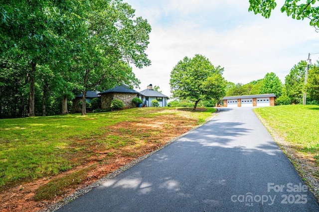 4275 Herman Sipe Rd, Conover, NC 28613 - view of front of house with a front yard and a detached garage