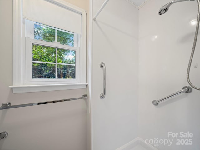 2020 Dawnshire Dr, Gastonia, NC 28054 - bathroom with a shower