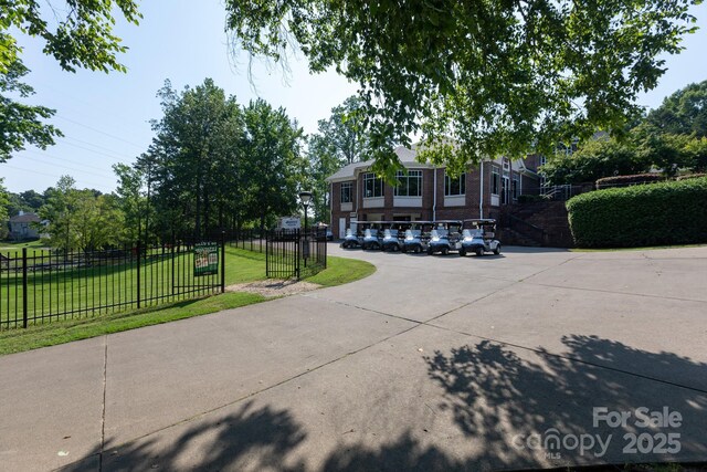 6507 Fairway Point Dr, Charlotte, NC 28269 - view of front of property with brick siding