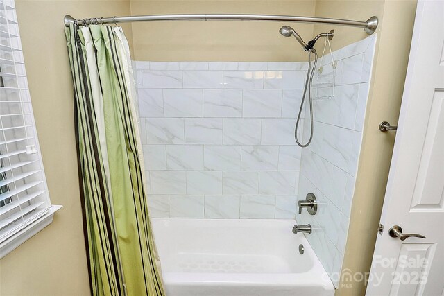 3730 Monique Ln, Charlotte, NC 28210 - full bathroom featuring shower / bath combo with shower curtain