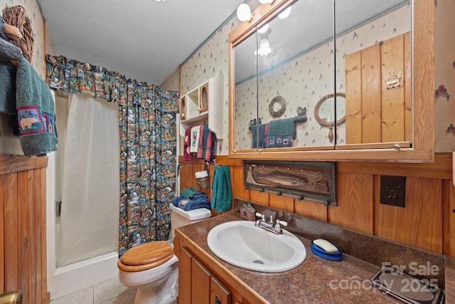 13884 Cruso Rd, Canton, NC 28716 - bathroom featuring a shower with curtain, vanity, tile patterned floors, and wallpapered walls