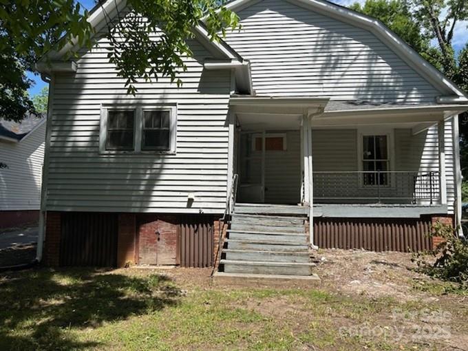 517 Western Ave, Statesville, NC 28677 - photo 2