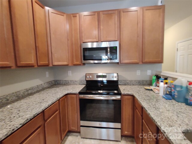 11148 Kanturk Ct, Charlotte, NC 28213 - photo 6