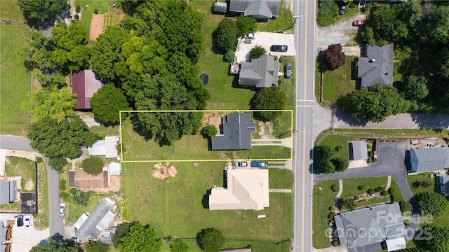 820 Baldwin Ave, Marion, NC 28752 - aerial view of residential area featuring property parcel outlined