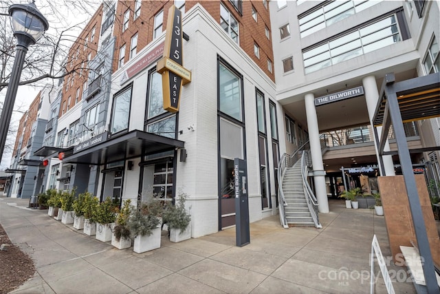 1315 E Blvd Unit 203, Charlotte, NC 28203 - view of building exterior with stairs