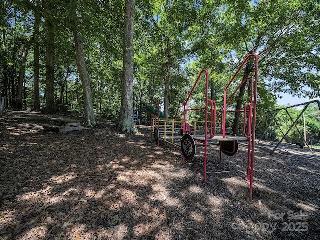 179 Delwood Ct, Mount Gilead, NC 27371 - view of play area