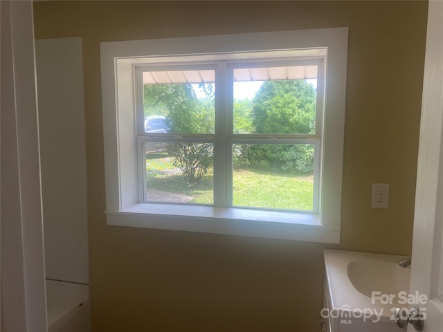 103 Hickory Hills Dr, Morganton, NC 28655 - bathroom view of a bath
