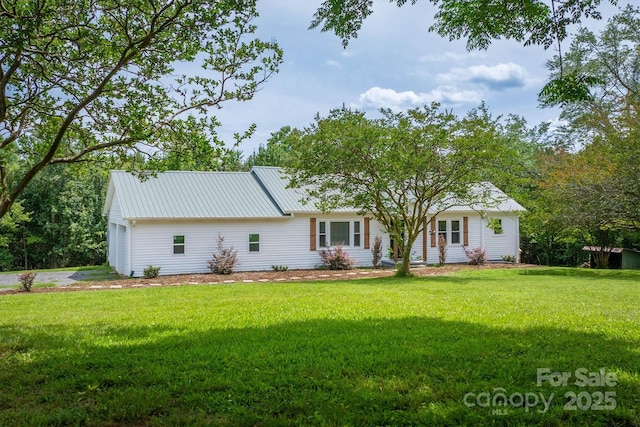 110 Camelot Dr, Granite Falls, NC 28630 - view of front of property with a front yard and a metal roof