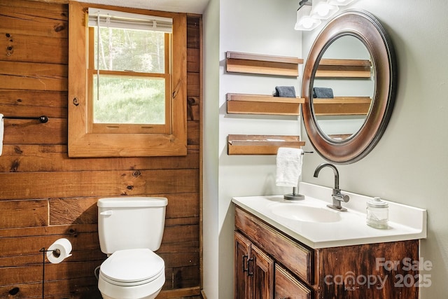 2266 Sugar Mountain Rd, Newland, NC 28657 - bathroom featuring vanity and toilet