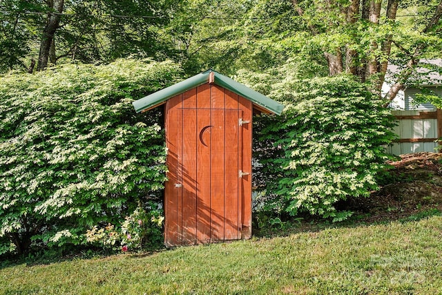 2266 Sugar Mountain Rd, Newland, NC 28657 - view of outbuilding