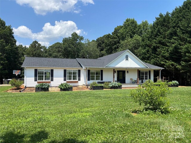 8122 Hutchison Ln, Vale, NC 28168 - single story home featuring a front yard and covered porch