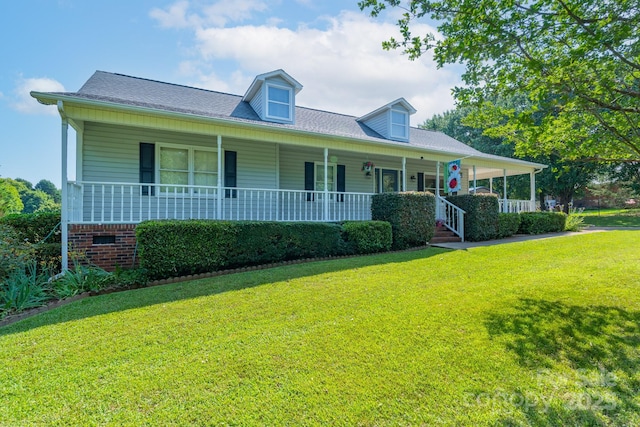 5211 Spring Gln, York, SC 29745 - view of front facade featuring a porch and a front yard