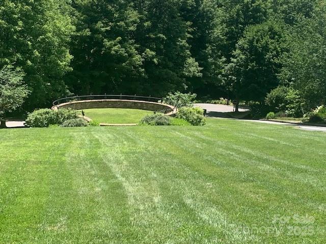 125 Browning Rd, Black Mountain, NC 28711
