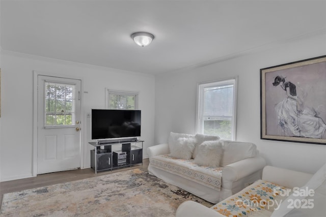 123 E Farmview St, Gastonia, NC 28054 - living room featuring wood finished floors and crown molding