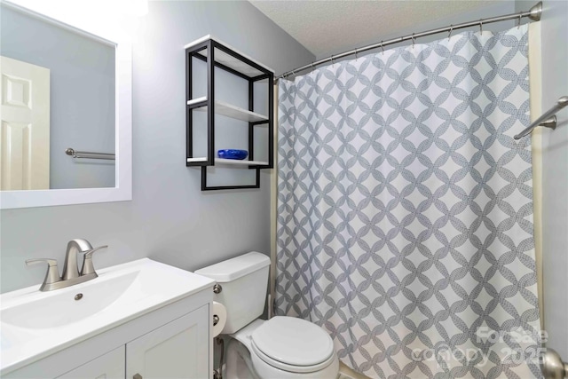 3092 Hitching Post Ln, Rock Hill, SC 29732 - full bathroom featuring vanity and a shower with shower curtain