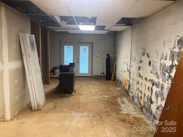 9314 Seymour Ln, Davidson, NC 28036 - unfinished below grade area with a water softener and concrete block wall