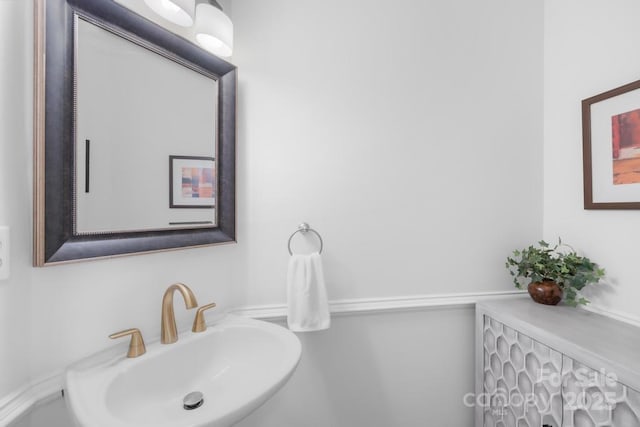 9514 Hayenridge Ct, Huntersville, NC 28078 - bathroom with a sink