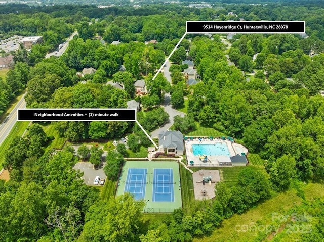 9514 Hayenridge Ct, Huntersville, NC 28078 - aerial overview of property's location featuring property parcel outlined and a pool area