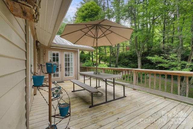 80 Laurel Canyon Rd, Franklin, NC 28734 - deck featuring french doors and outdoor dining space