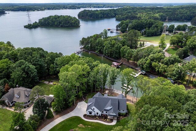 176 Windwood Ln, Troutman, NC 28166 - bird's eye view of a large body of water