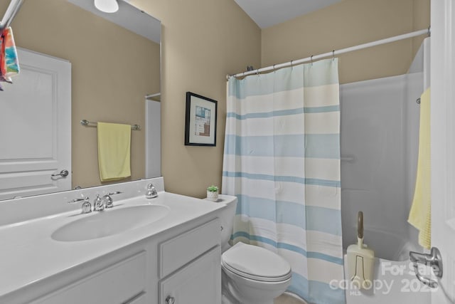 5238 Prosperity View Dr, Charlotte, NC 28269 - full bath with vanity and a shower with shower curtain