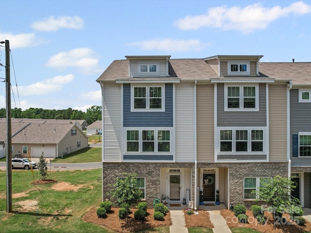 8332 Waxhaw Hwy, Waxhaw, NC 28173 - view of property featuring a front lawn and brick siding
