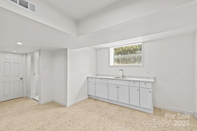 306 2nd Avenue Pl NE, Conover, NC 28613 - bar area with a sink and recessed lighting