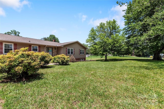 5563 Grace Chapel Rd, Hickory, NC 28601 - view of grassy yard