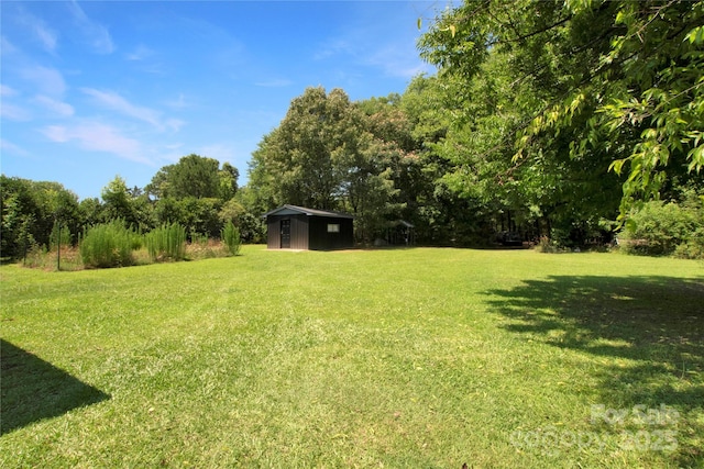 1145 Craigbrow Cir, Chester, SC 29706 - view of green lawn featuring an outdoor structure